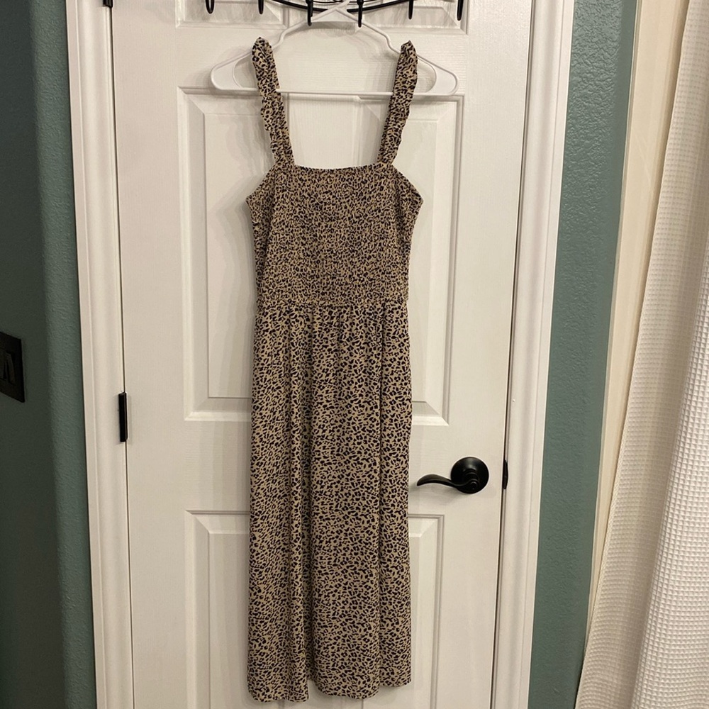 Abercrombie and Fitch leopard midi dress